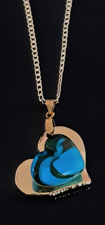 Turquoise heart on gold