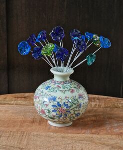 Porcelan and glass flowers